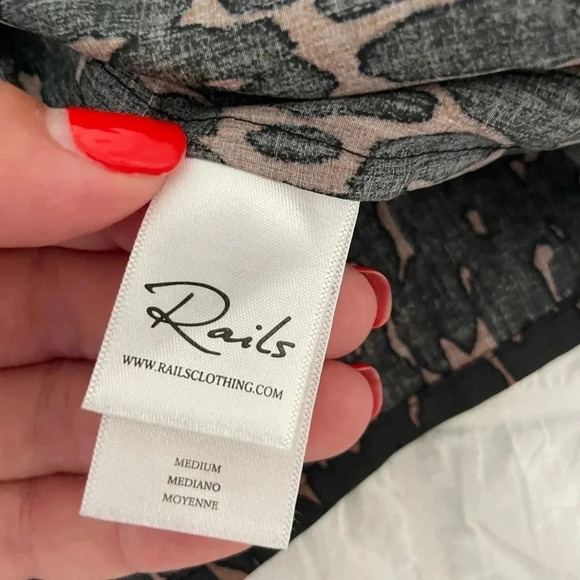 Rails Ariana leopard blouse - Picture 11 of 12